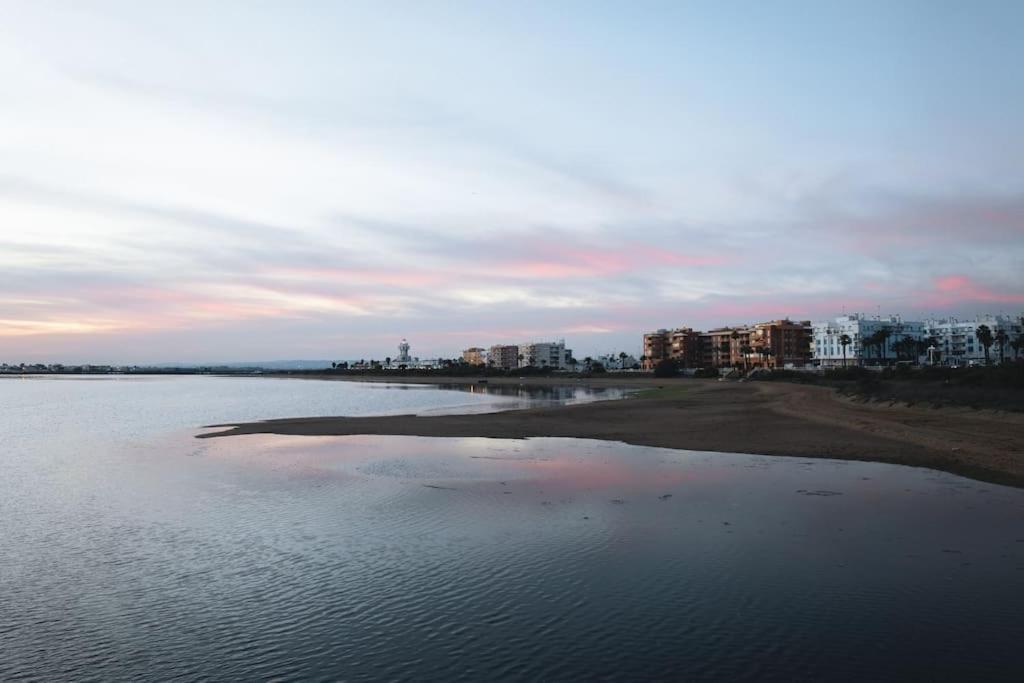 Tolles Ferienhaus Mit Sonnenterrasse Direkt Am Meer Isla Cristina Bagian luar foto