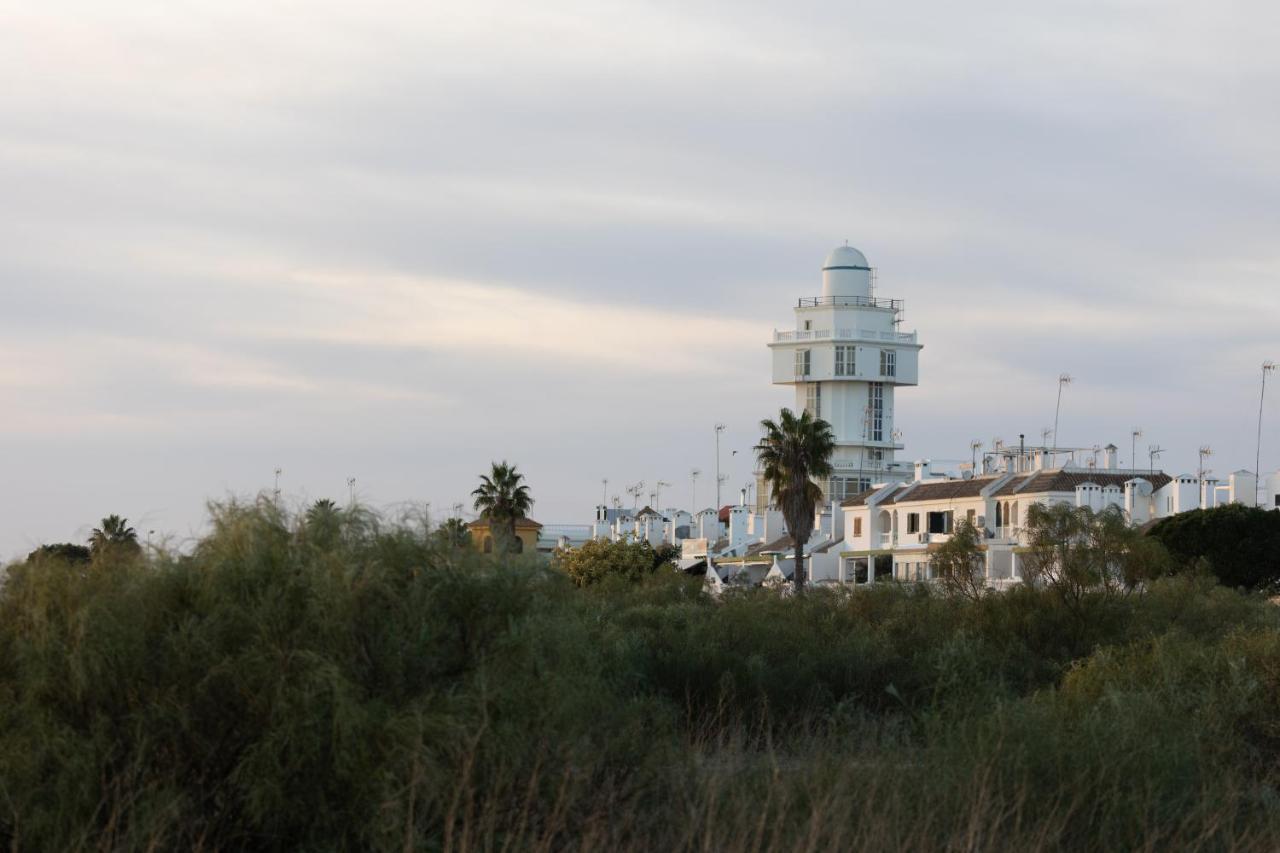Tolles Ferienhaus Mit Sonnenterrasse Direkt Am Meer Isla Cristina Bagian luar foto